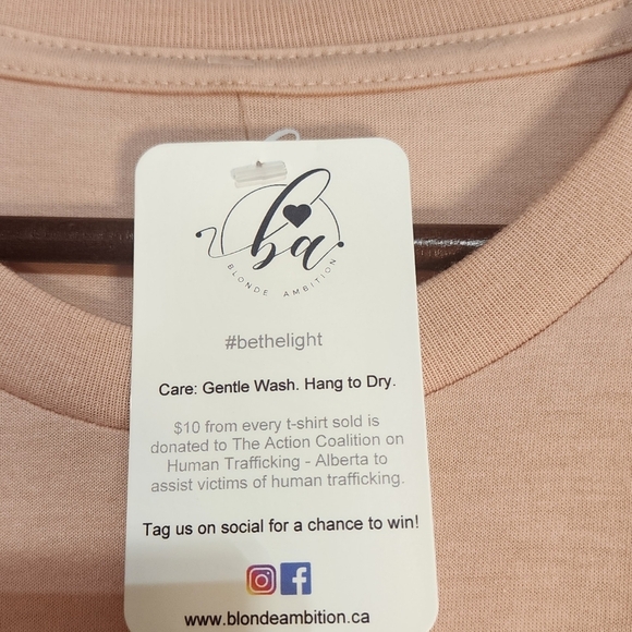 NWT Blonde Ambition Be The Light Graphic Shirt Size Large Balletcore Soft Peach - Picture 4 of 6